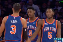 Πάρτι των Νικς απέναντι στους Χόρνετς