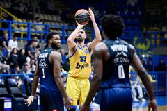 Περιστέρι... αγριεμένο, διέλυσε την Καρδίτσα!