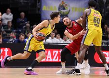 Η Άλμπα έριξε στο καναβάτσο την Αρμάνι στην παράταση παίζοντας χωρίς επτά παίκτες!