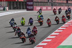 Οι κατασκευαστές του MotoGP ζητούν σαφήνεια για τους κανονισμούς περί καπνού από τον κινητήρα