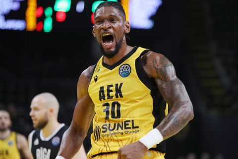 Κάρφωμα βγαλμένο από το NBA στην αναμέτρηση της ΑΕΚ με την Ρίγα - Tο BCL μιλά για τη φάση της σεζόν (vid)