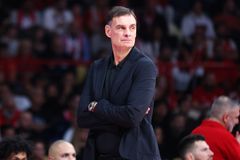 Σκασμένος ο Μπαρτζώκας στη συνέντευξη Τύπου από τον τραυματισμό του Έβανς