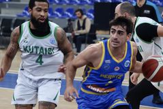 To Περιστέρι ισοπέδωσε την Κουτάισι με «εκατοστάρα»