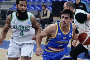 To Περιστέρι ισοπέδωσε την Κουτάισι με «εκατοστάρα»