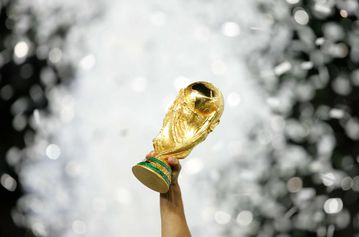 Ποιος διεθνής παίκτης της Super League μπορεί να πάρει 870.000 ευρώ έξτρα πριμ ακόμη και αν δεν πάει στο Μουντιάλ