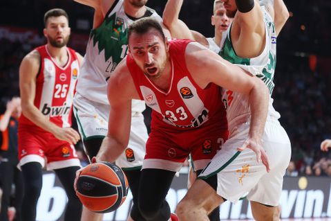 Συγκλονισμένος ο Μιλουτίνοφ - Πως σχολίασε τον τραυματισμό του Έβανς