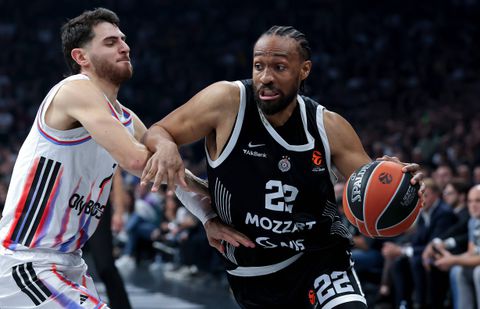 Ο Πάρκερ απάντησε στα σενάρια ανταλλαγής του με τον Σορτς (vid)