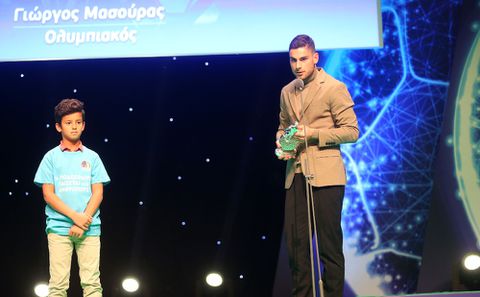 Βραβεία ΠΣΑΠΠ: Κορυφαίος Έλληνας ποδοσφαιριστής ο Μασούρας - Καλύτερος προπονητής ο Γιοβάνοβιτς