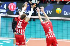 Ο Ολυμπιακός «λύγισε» από τη Ζιράτ στο Ρέντη