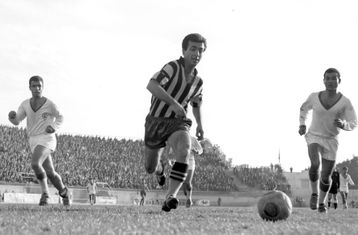 Έτσι βγήκε το τραγούδι «Και σαν τον Νεστορίδη κανένας δεν θα βγει» (vid)