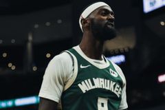 Υπερηχητικοί Μπακς ισοπέδωσαν τους Σέλτικς παρά την απουσία του Αντετοκούνμπο