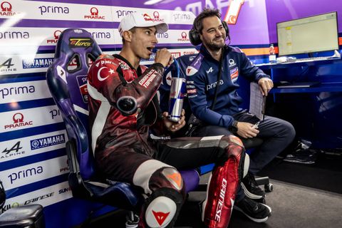 Ο Ραζγκατλίογλου θέτει έναν στόχο για την παρθενική του σεζόν