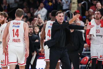 Εκεί απέδωσε την ήττα του Ολυμπιακού από την Μπαρτσελόνα ο Μπαρτζώκας