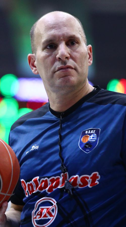 Ο Μαγκλογιάννης κατήγγειλε απειλή γιατί πρόεδρος του έγραψε «όλα θα βγουν στην επιφάνεια»!