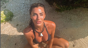 Πρώτο θέμα στη Σερβία η μελαχρινή που εμφανίστηκε στην προπόνηση του Τζόκοβιτς!