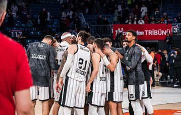 Η ομάδα πάνω από τα αποτελέσματα: Οι φίλοι της Βίρτους Μπολόνια έδειξαν τι θα πει αγνή αγάπη... (vid)