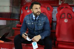 Άρης: Ανακοινώνει εξτρέμ, στο παρά ένα για στόπερ και χαφ