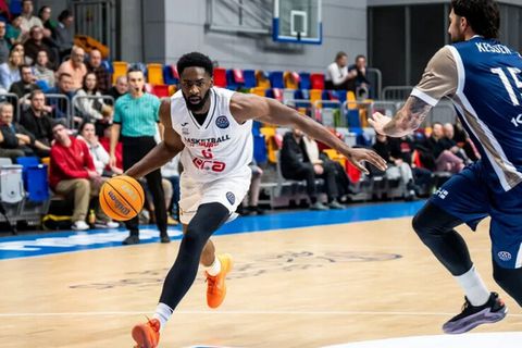 Η ΑΕΚ στοχεύει στον Κίσον Φίζελ για την ενίσχυση της ρακέτας