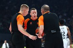 Γνωστοί οι διαιτητές για την αναμέτρηση του Ολυμπιακού με την Παρτιζάν