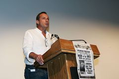 Η ζωή του πρώην προέδρου της Αζαξιό: Τα όπλα, η φυλακή και η δολοφονία στην κηδεία της μητέρας του