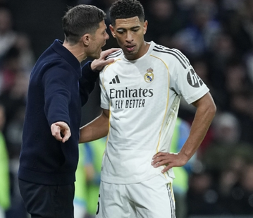 Έξαλλος ο Μπέλιγχαμ με τα δημοσιεύματα για τη σχέση του με τον Αλόνσο