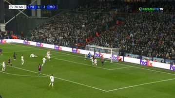 Στο δοκάρι η κεφαλιά του Χάαλαντ