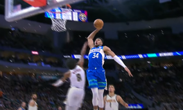 Με... ιπτάμενο Γιάννη και poster Χόλιντεϊ το Top 10 της βραδιάς στο ΝΒΑ (vid)