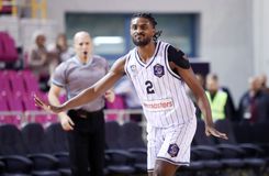 Ο εκπληκτικός ΠΑΟΚ ισοπέδωσε την ΑΕΚ και «πέταξε» για τα ημιτελικά