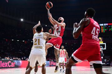 Ο Ολυμπιακός αντέχει (πια) και στο ξύλο!