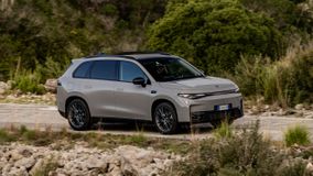 Δοκιμάζουμε το Leapmotor C10 REEV - Το Hyper Hybrid SUV με την αυτονομία των 970+ km και τη σούπερ τιμή