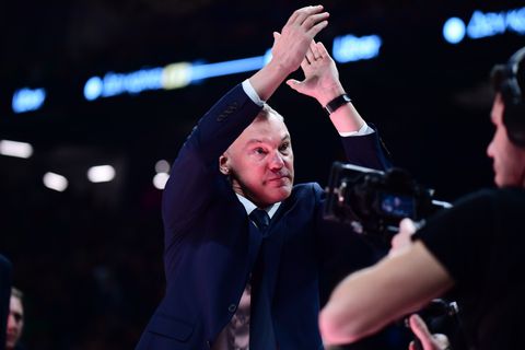 Το θερμό «welcome back» των φίλων του Παναθηναϊκού στον Γιασικεβίτσιους (vid)