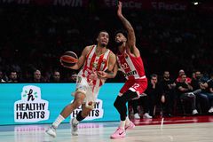 «Δύσκολο να τα βάζεις με ανώτερες δυνάμεις»: Παράπονα από τον πρόεδρο του Ερυθρού Αστέρα για τη διαιτησία στο ΣΕΦ