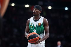 Στο στόχαστρο ισπανικής ομάδας ο Σιλβέν Φρανσίσκο