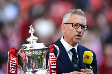 Ανατροπή δεδομένων: Ο Λίνεκερ επιστρέφει στην εκπομπή του και το BBC θα του ζητήσει συγγνώμη (vid)