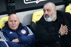 «Πυρά» κατά της διαιτησίας στο ΑΕΚ - Ολυμπιακός από τον Καραπαπά: «Αίσχος και ξεφτίλα»