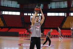 Πετρούσεφ: «Ξέρω τι σημαίνει για τους φιλάθλους η κόντρα με τον Παναθηναϊκό» (vid)