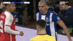 Στα 41 του ο βιονικός Πέπε παρέδωσε μαθήματα άμυνας και μπήκε στο Πάνθεον του Champions League (vids)