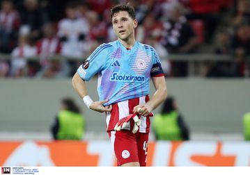 Αποβλήθηκε ο Τζολάκης και έπαιξε τερματοφύλακας ο Ρέτσος!