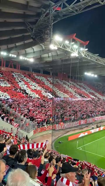 Το κορεό των οπαδών του Ολυμπιακού στη ρεβάνς με την Μπόντο Γκλιμτ