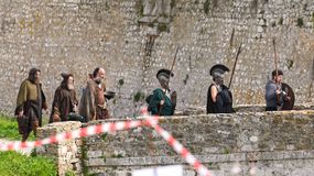 Οδύσσεια: «Απόβαση» στη Μεθώνη με τριήρεις, περικεφαλαίες και ασπίδες για τα γυρίσματα της ταινίας