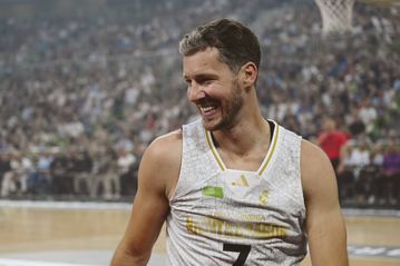 Η ατάκα του Ντράγκιτς για Ομπράντοβιτς που έκανε όλους να γελάσουν