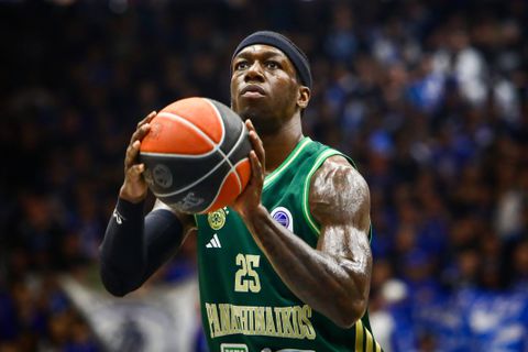 Facts and numbers με τον Κέντρικ Ναν να είναι μπροστά στο milestone των 1000 πόντων