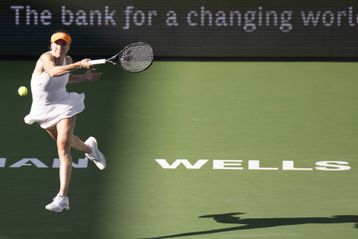 Η Σβιτόλινα απέκλεισε την Σβιόντεκ και προκρίθηκε στα ημιτελικά του Indian Wells