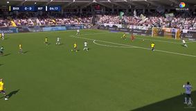 Αδιανόητη γκάφα τερματοφύλακα στη Σουηδία έφερε ένα από τα πιο αστεία γκολ της χρονιάς - Μπέρδεψε τη βούλα του πέναλτι με την μπάλα (vid)