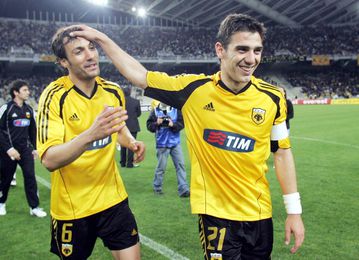 Κατσουράνης: «100 χρόνια ιστορίας και ανεπανάληπτων στιγμών, τιμή μου που φόρεσα τη φανέλα της ΑΕΚ» (pic)