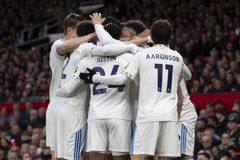 Τεράστιο διπλό σωτηρίας για τη Λιντς μέσα στο «Ολντ Τράφορντ»