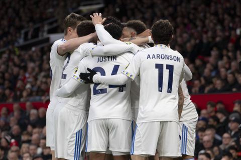 Τεράστιο διπλό σωτηρίας για τη Λιντς μέσα στο «Ολντ Τράφορντ»