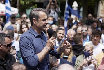 Πολιτικοί συντάκτες της Ν.Δ ζήτησαν από τον Μητσοτάκη γιγαντοοθόνη στα γραφεία ενόψει τελικού