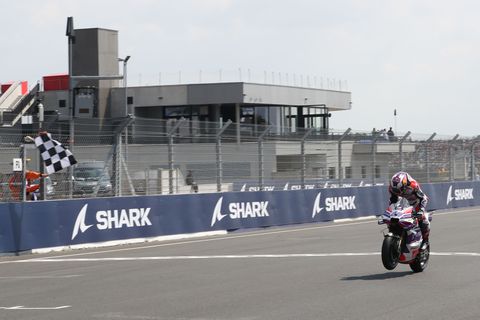 Μεγάλο ενδιαφέρον στο πρωτάθλημα MotoGP με τη νίκη του Χόρχε Μάρτιν στο sprint του Λε Μαν (vid)