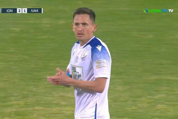 Ο Νούνιες με εξαιρετική ενέργεια μείωσε για τη Λαμία (vid)